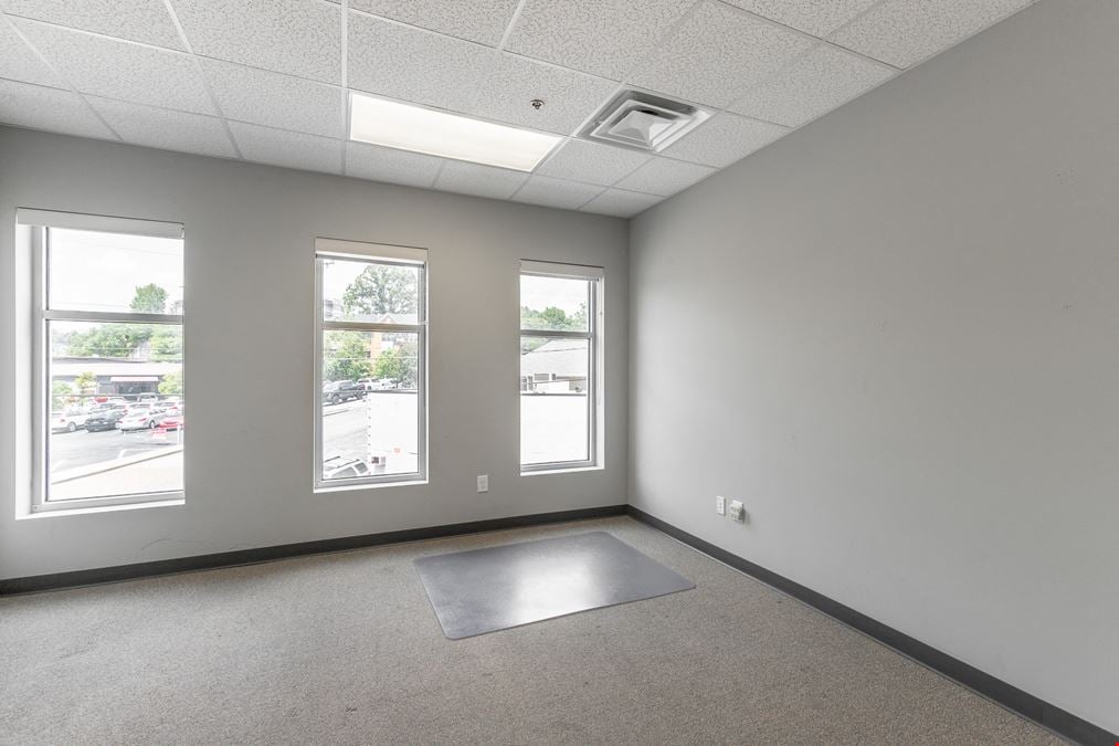 325 Cherokee Blvd
