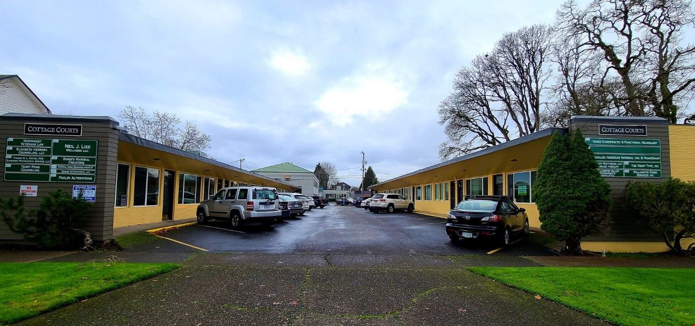 Cottage Courts