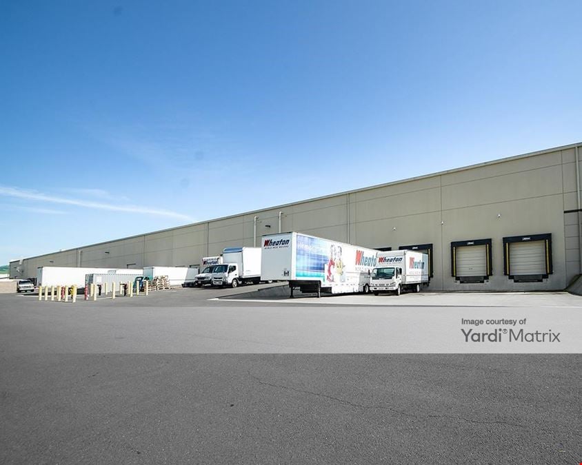 1560-1572 Airport Blvd