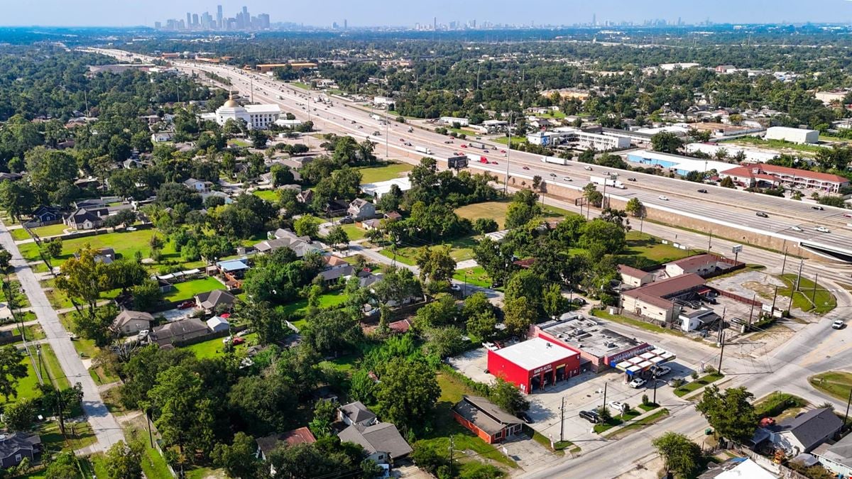 3718 Laura Koppe Rd, Houston, TX 77093