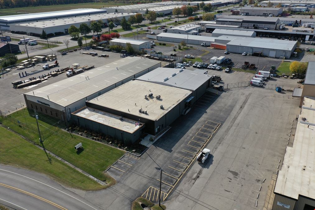 20,000 SF Office & Warehouse with Secure Yard – Ideal Contractor HQ