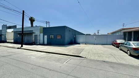Preview of Industrial space for Sale at 7421 Varna Avenue