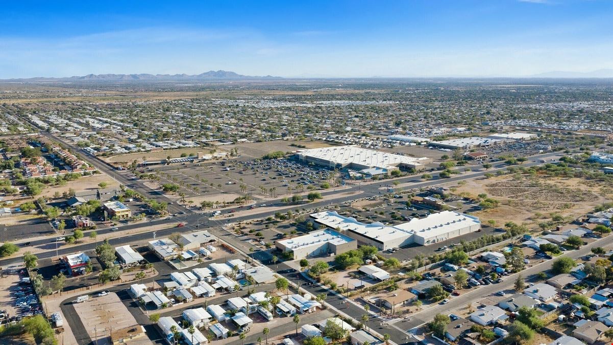 Mustang Shopping Center Suite