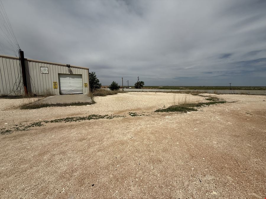 1561 Highway 82