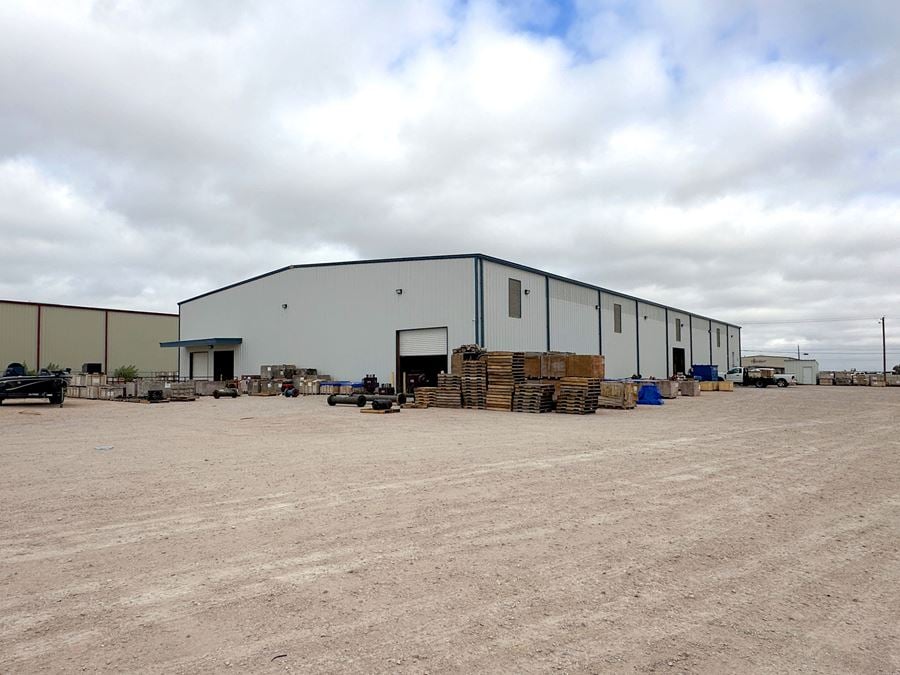 Dock & Grade-Level Loading Warehouse on I-20