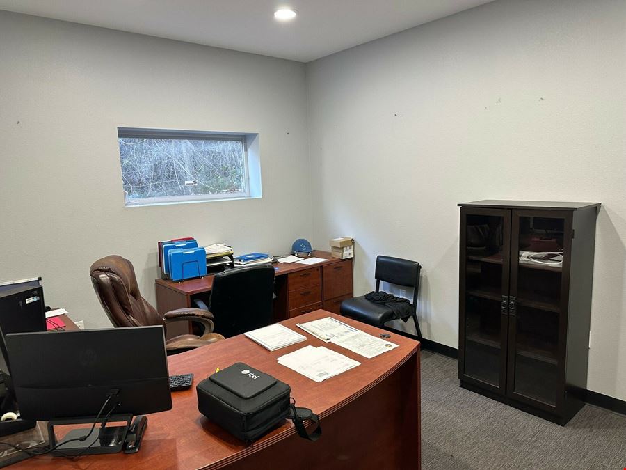 1615-A Capital Circle NE