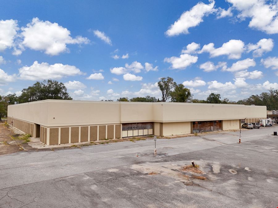 Highly Visible ±62,999 SF Retail Building on Florida Blvd