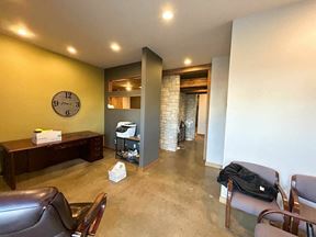 FOR LEASE: 3,250 SF OFFICE/WAREHOUSE