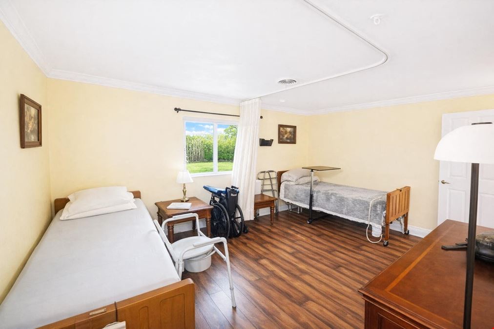 Fully Licensed 6-Bed Assisted Living Facility