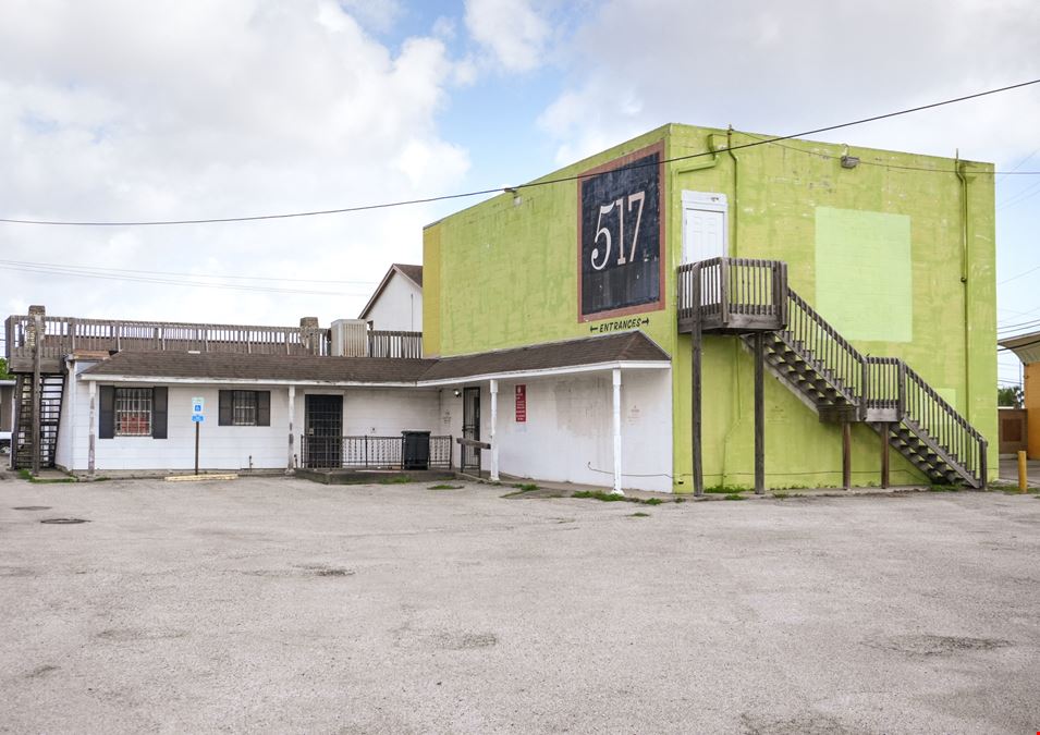 517, 519 & 525 Everhart Rd., and 4212 Avalon