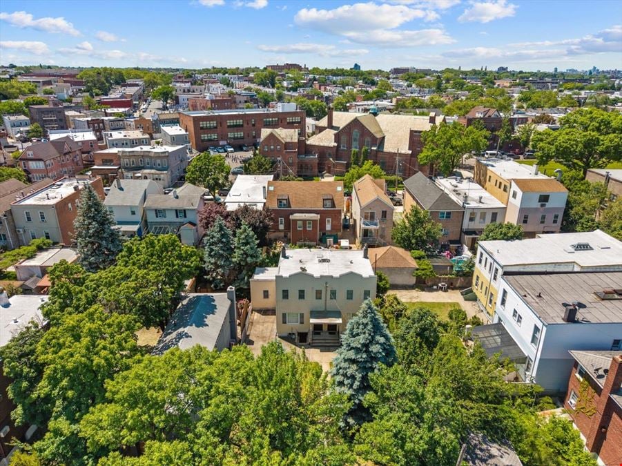 61-12 56th Dr