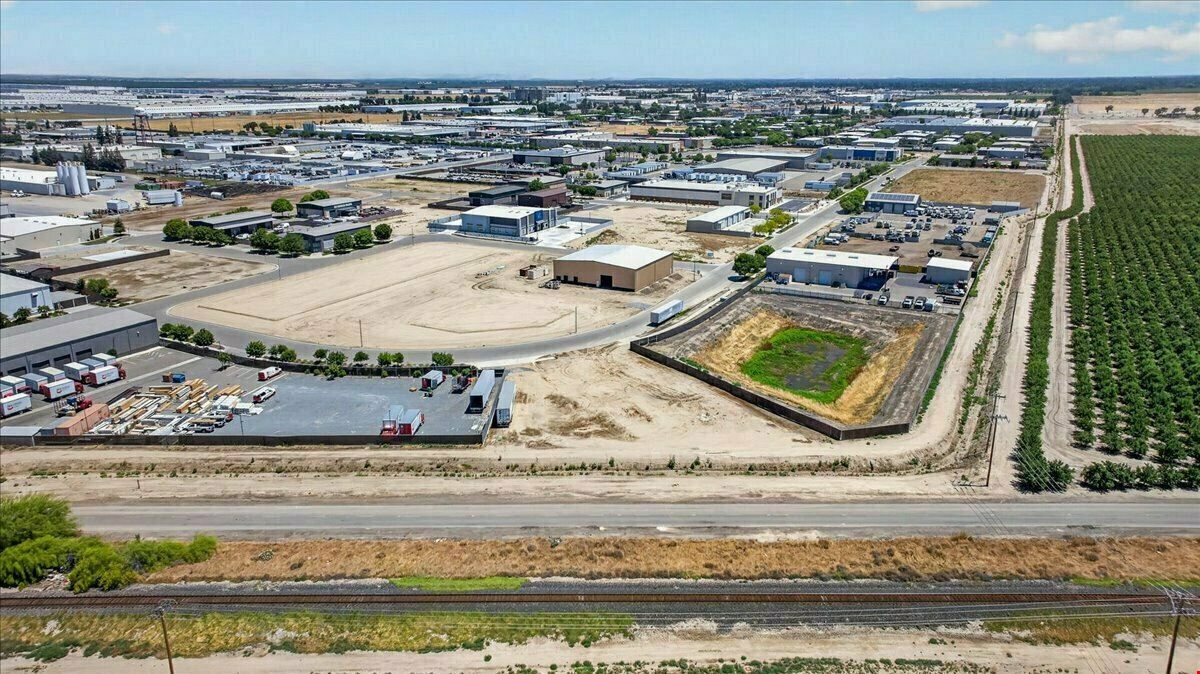 (5) Proposed Industrial Buildings Available in Visalia, CA