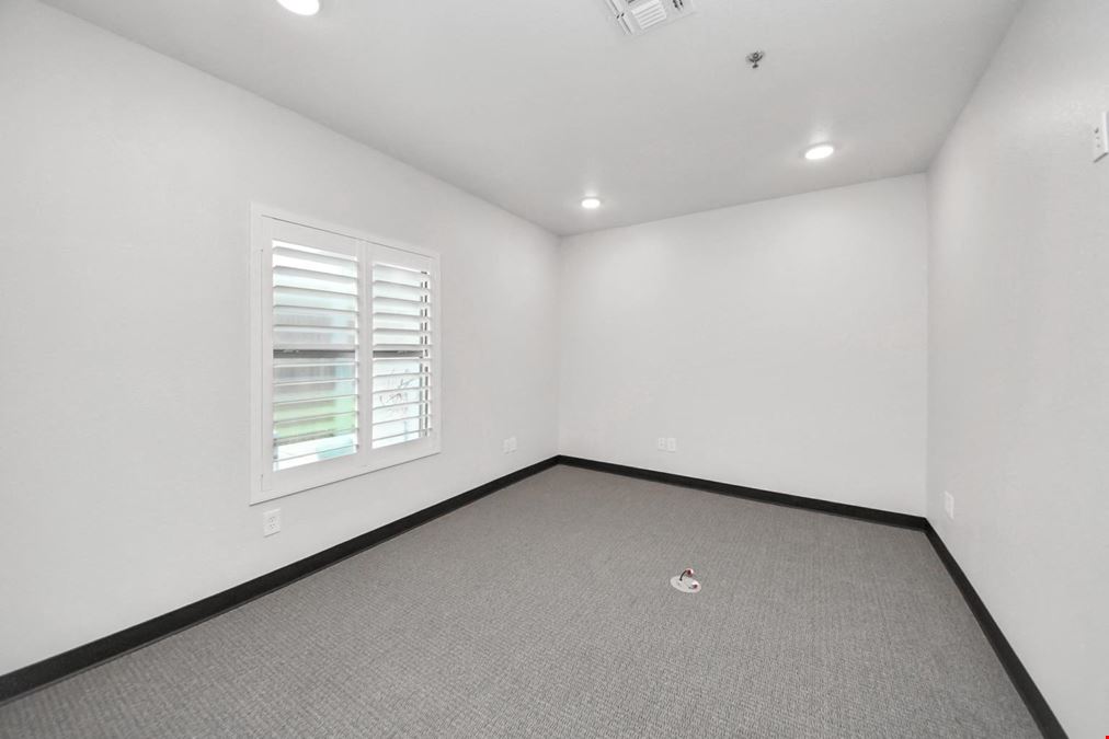 Premier Sugar Land Owner-User Office Condo