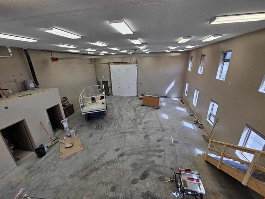 7471 Edgar Industrial Bend - Unit 24