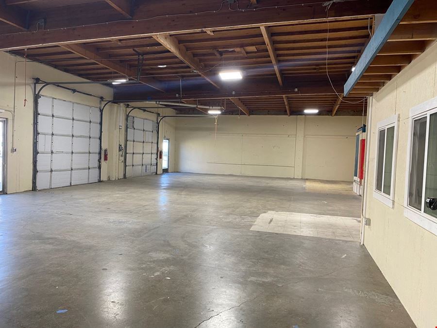 Basic Industrial Warehouse