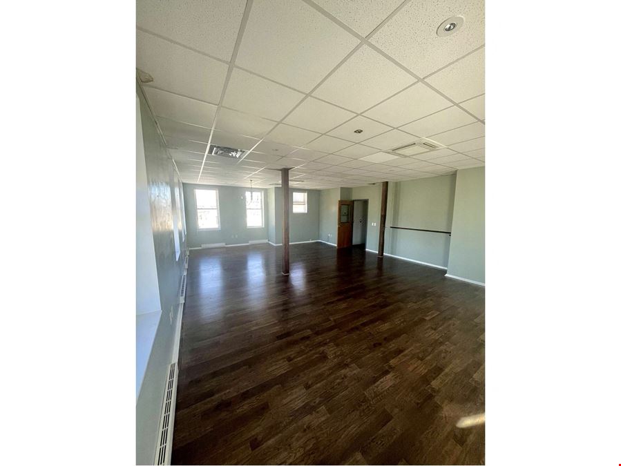 Prime Second Level Office Space at Corner of 75th & Wornall