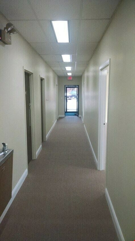 1235 E Davis St Office/Garage Building