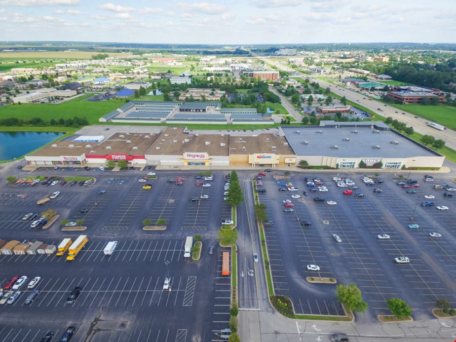 Lloyd Crossing