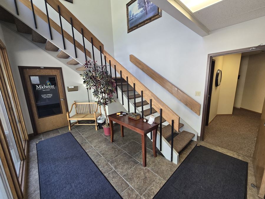 4320 S. Louise Avenue, Suite 101 and 200