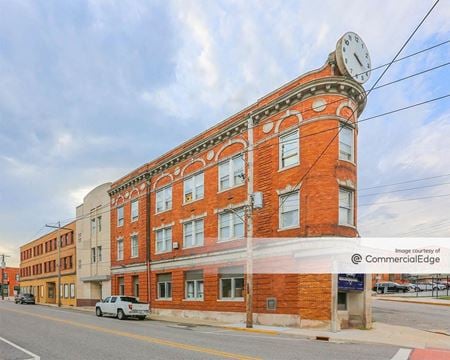 Preview of commercial space at 620 East Broadway