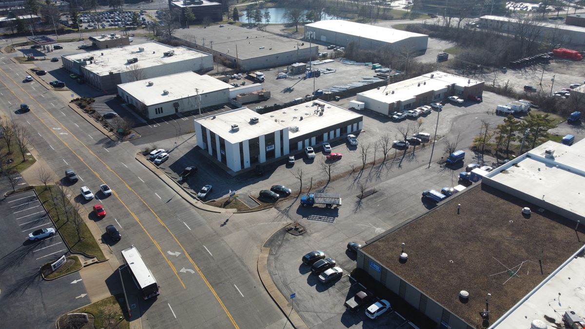 11704-11718 Lackland Industrial Dr