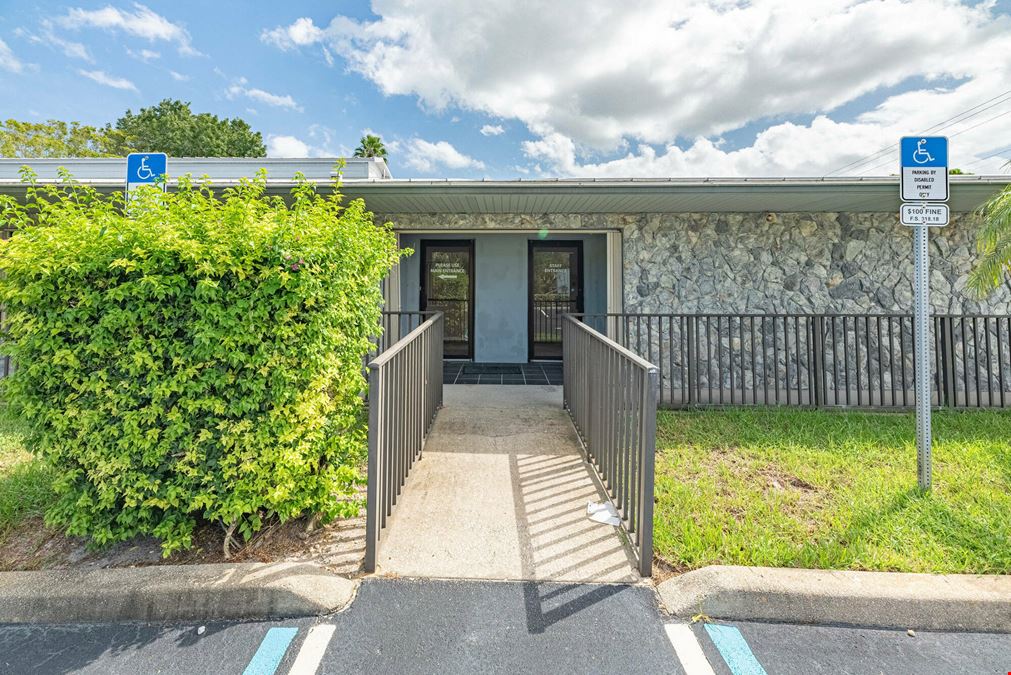 Rockledge Office Building For Sale - 17 Private Offices.