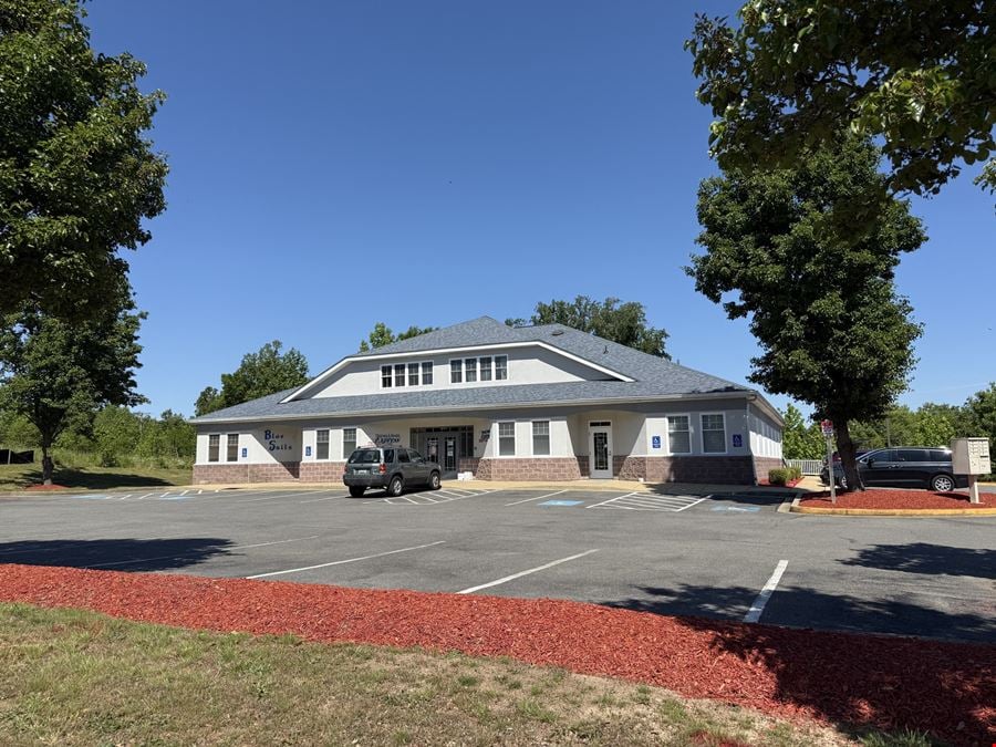 225 Town Square Dr
