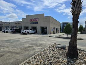 Retail Space Available for Sub-Lease in Cabela's Shopping Area