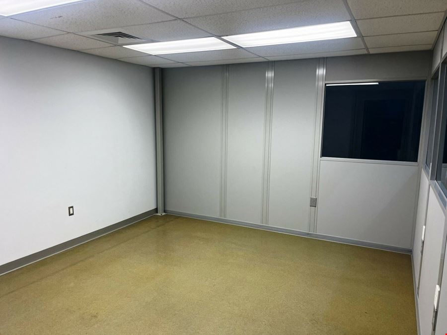 Industrial Flex Unit #16 for Lease