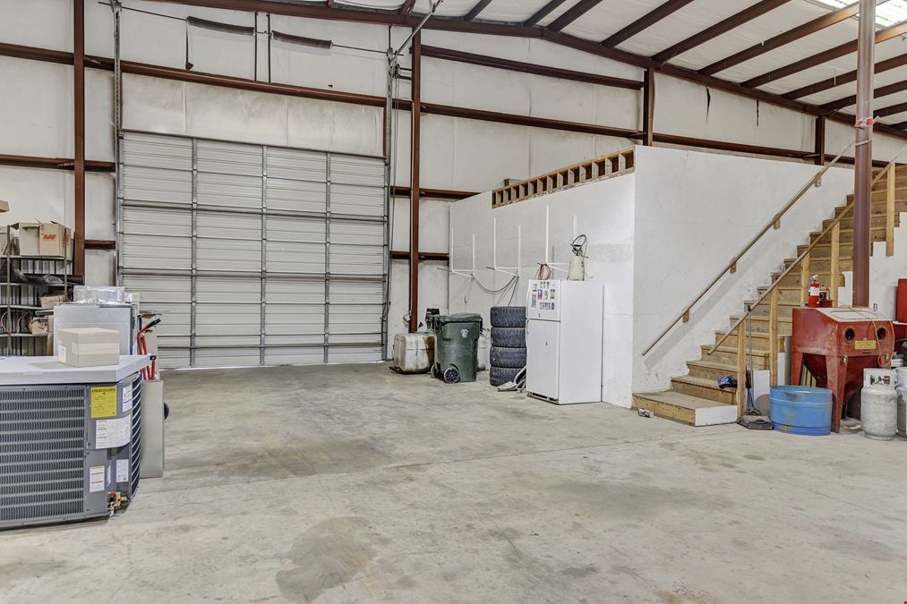 Warehouse - NE Huntsville