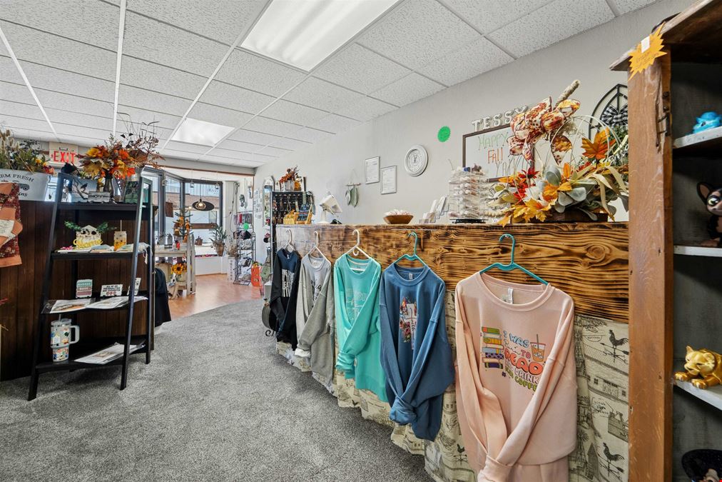 219 N Main St