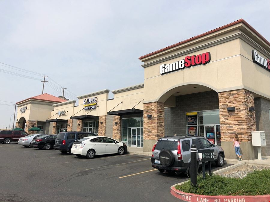 Canyon Lakes Shopping Center