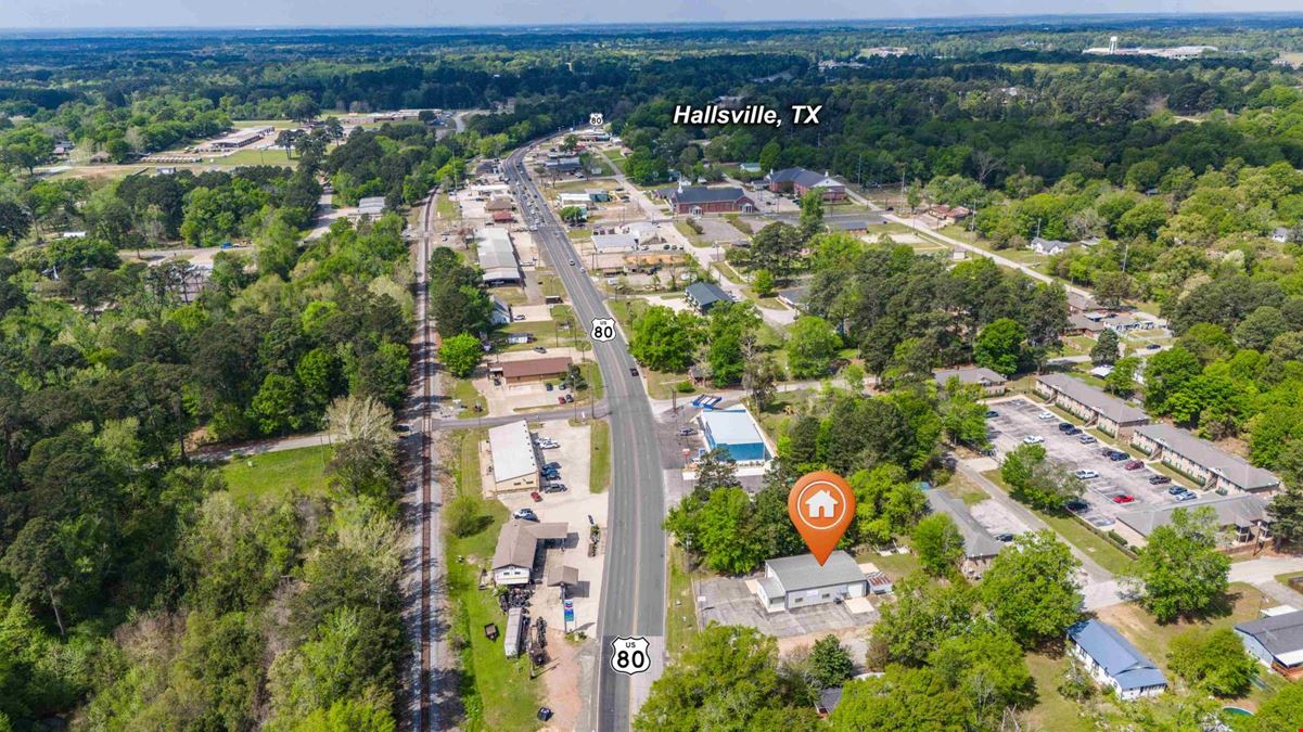 Commercial Building in Hallsville, TX for Sale