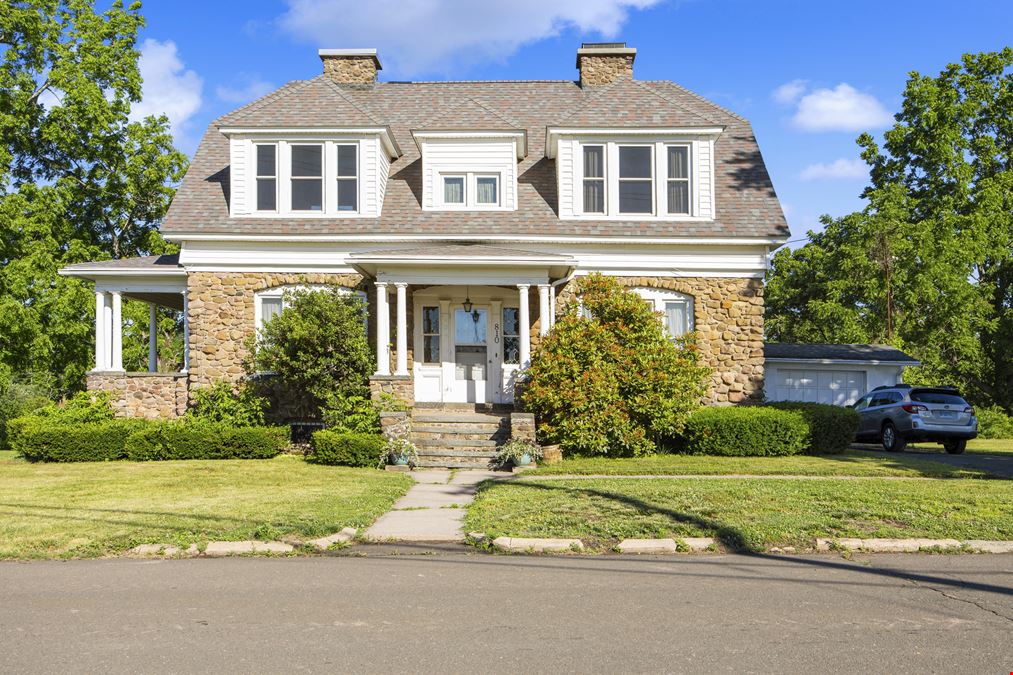 810 Dunbar Hill Road, Hamden, CT 06514