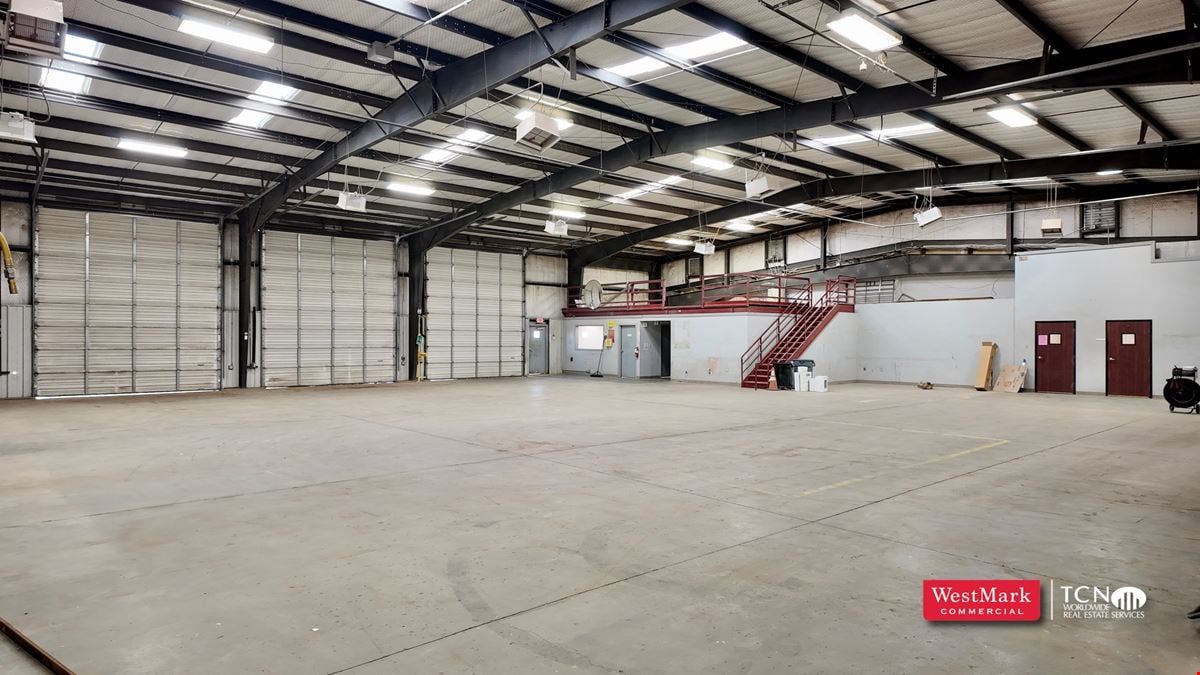 2424 E Slaton Rd
