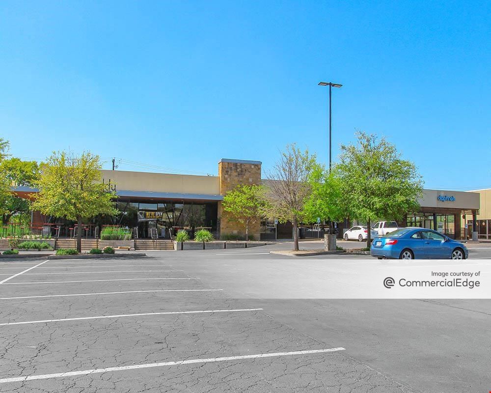West Anderson Plaza