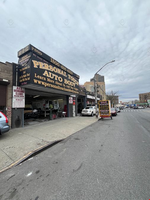 6,100 SF | Corner Retail/Industrial Building with Successful Auto Repair For Sale