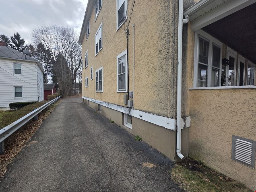 322 W Franklin St
