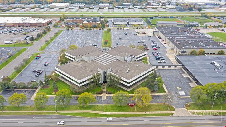 For Sale > 193,100 SF Office - Troy