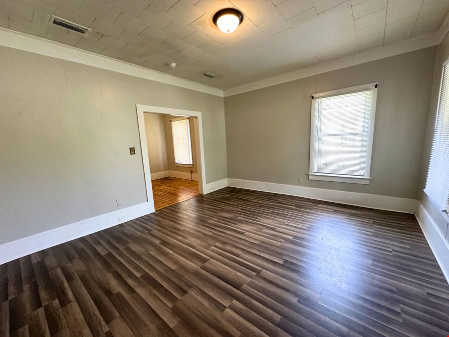 706 Cherokee St