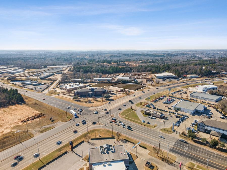 1.9 acre Retail Pad Site Available