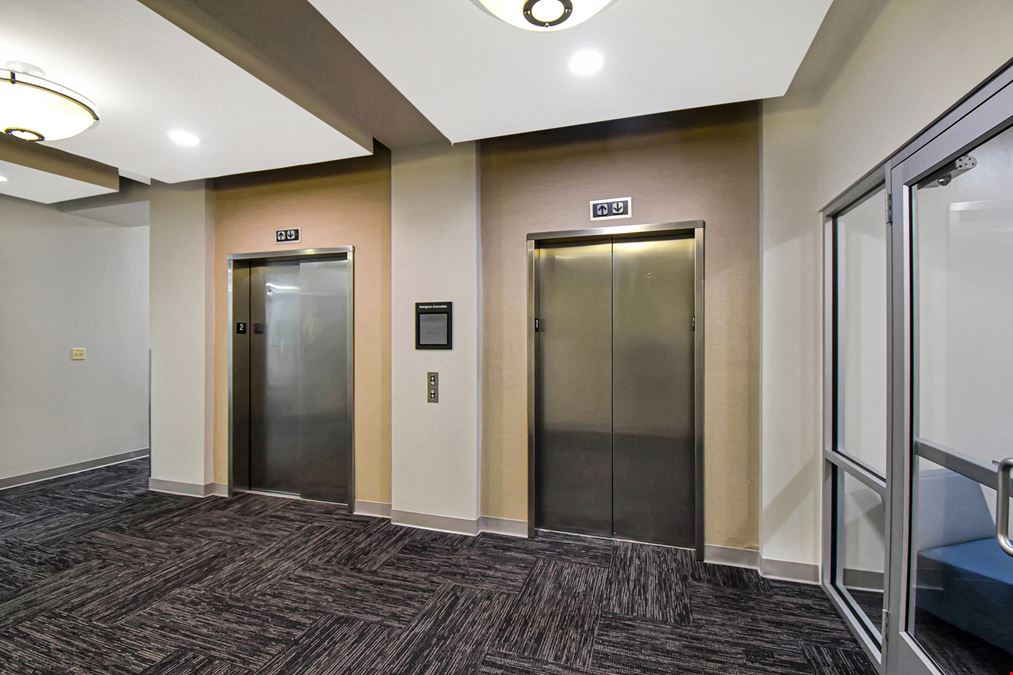 405 Golfway West Drive