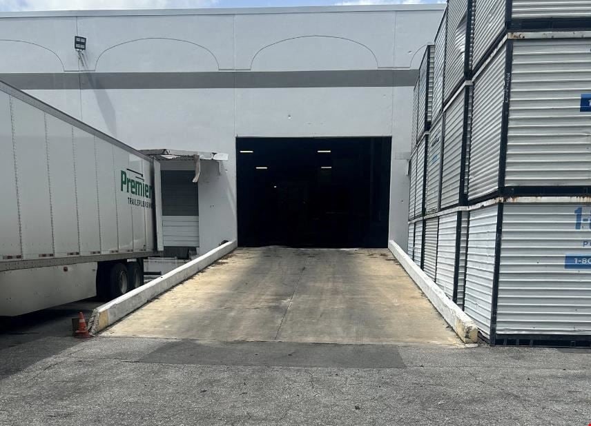 Jacksonville, FL Warehouse for rent - #1315 | 1,000-15,000 sq ft