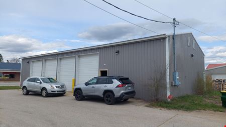 Preview of Commercial space for Rent at 206 Elm St
