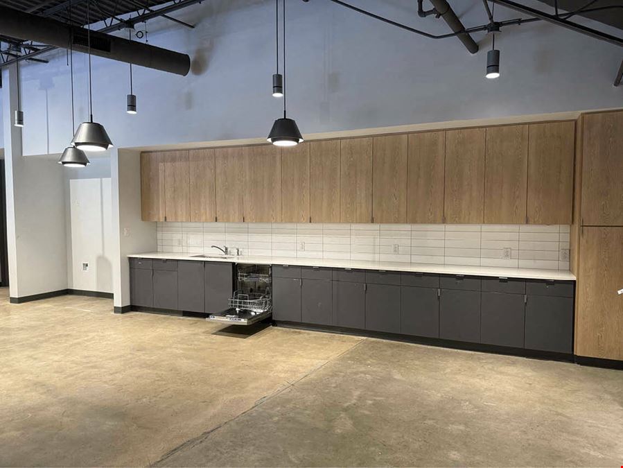 Waverly Place Mezzanine Office Space
