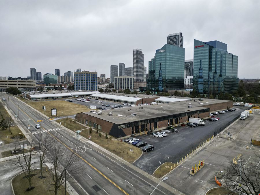 280-422 CONSUMERS RD UNIT 26