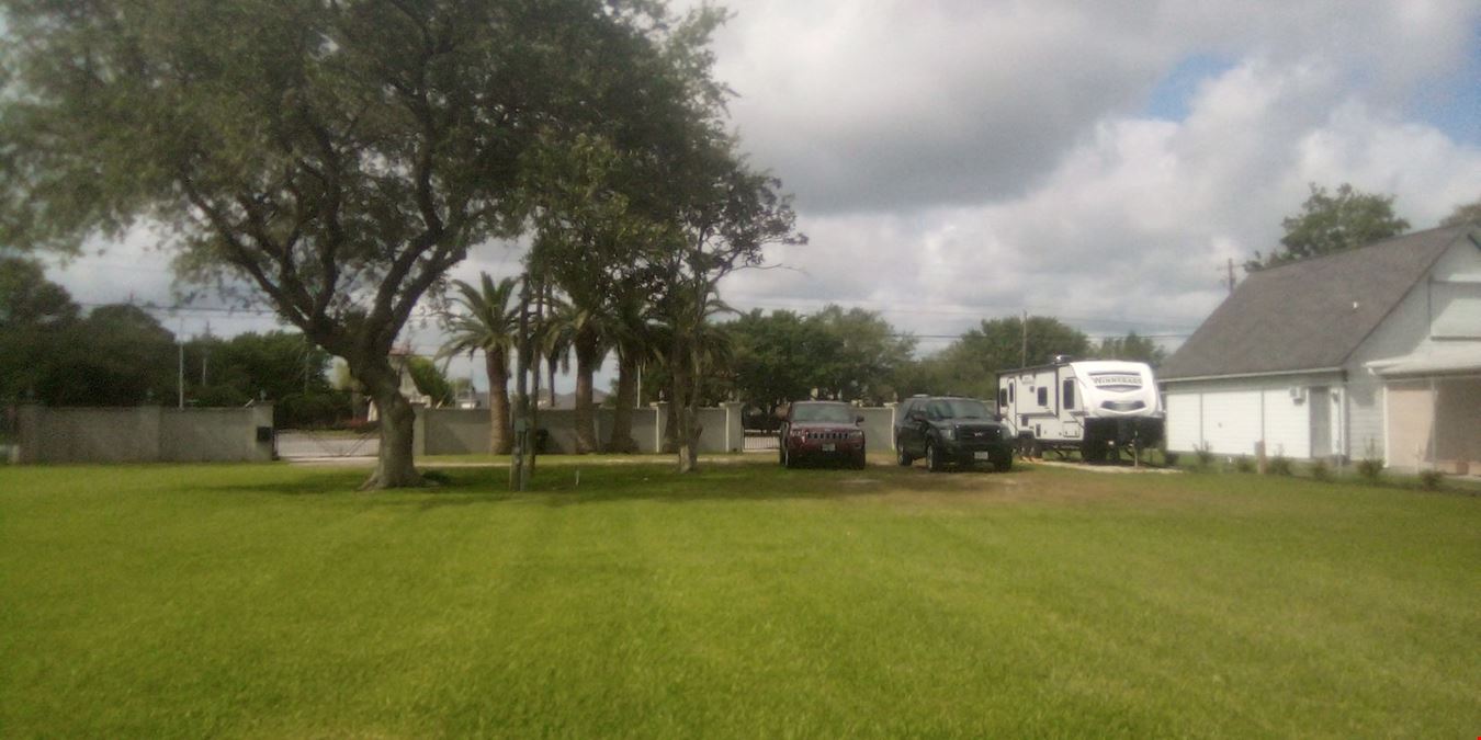 Waterfront Property - Two lots in  Bacliff TX