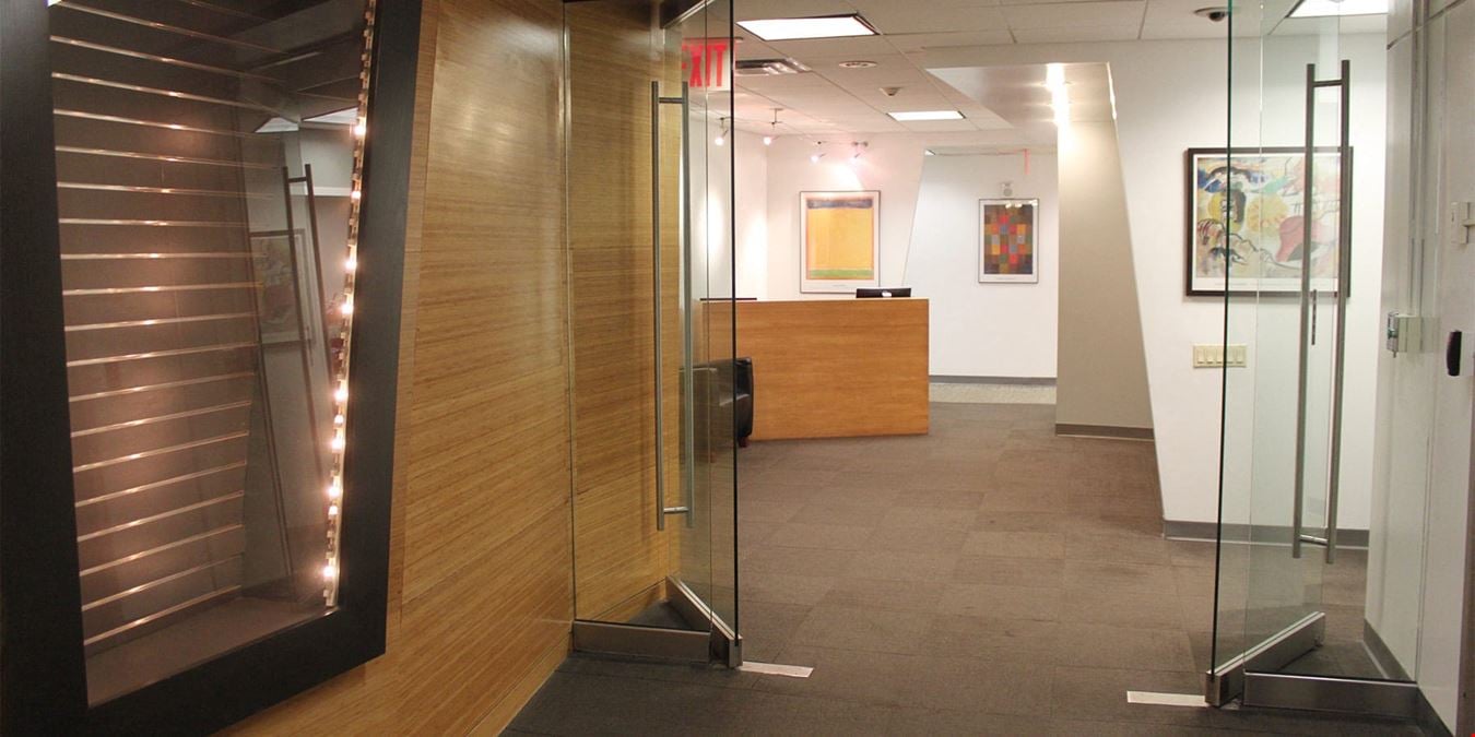 NYC Office Suites - LOVE Building