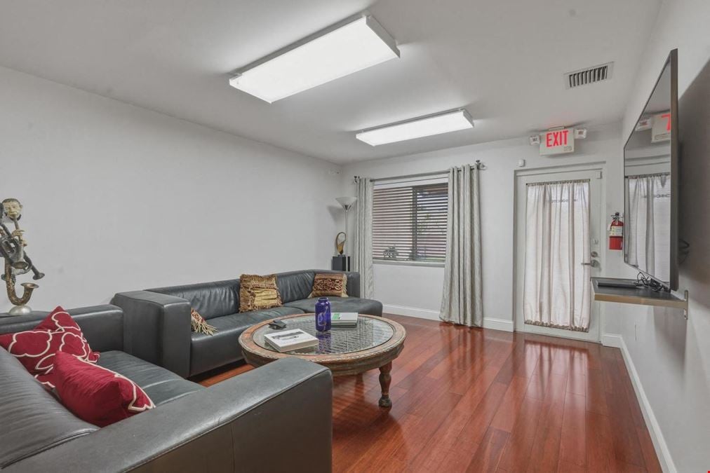 Freestanding fully renovated Flex Space
