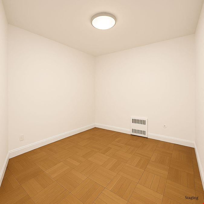 44-30 Macnish St